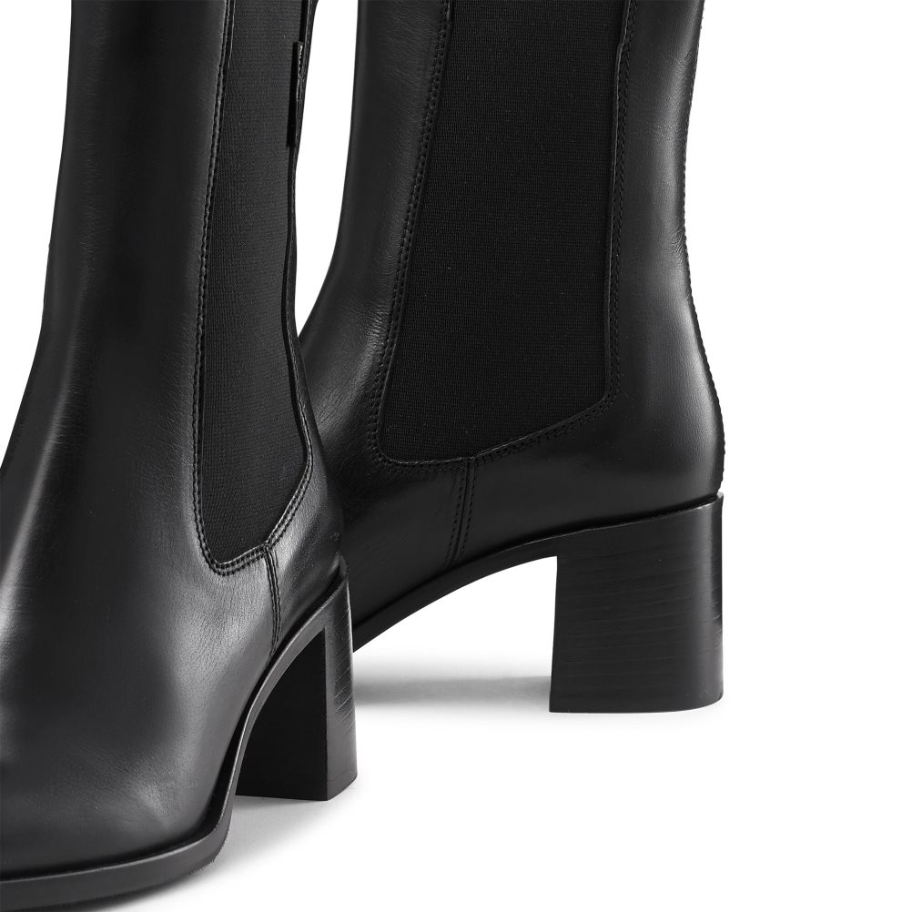 Black Russell And Bromley Bloomsbury Block Heel Women's Chelsea Boots | CA-8935S