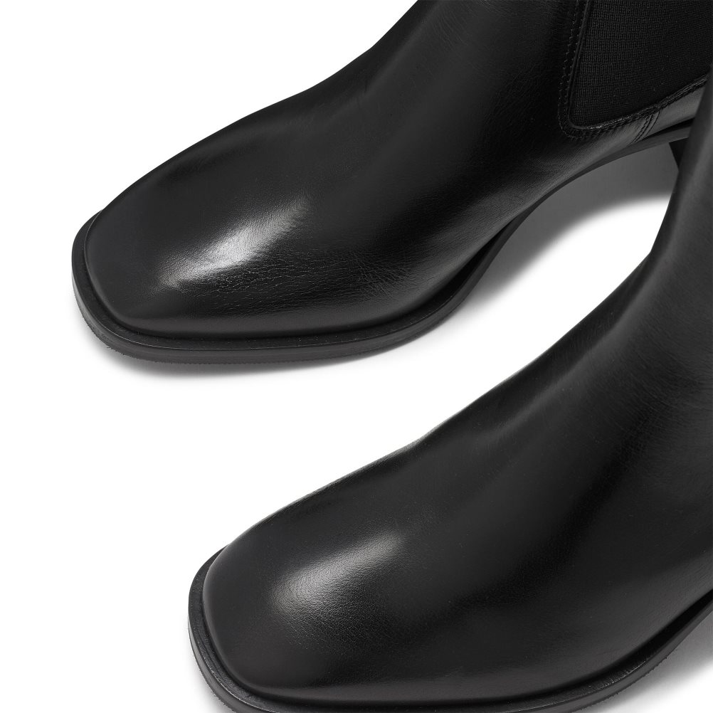Black Russell And Bromley Bloomsbury Block Heel Women's Chelsea Boots | CA-8935S