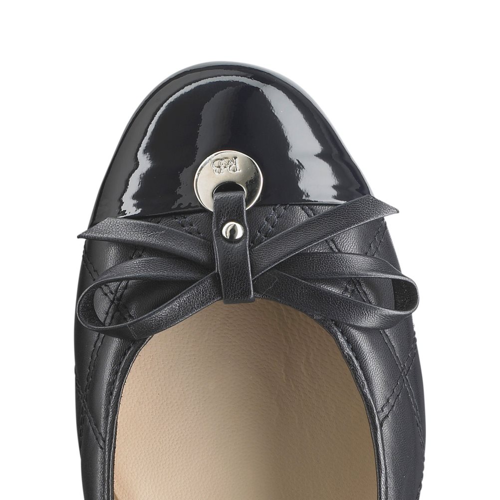 Black Russell And Bromley Charming Quilted Women's Ballet Flats | CA-2710P