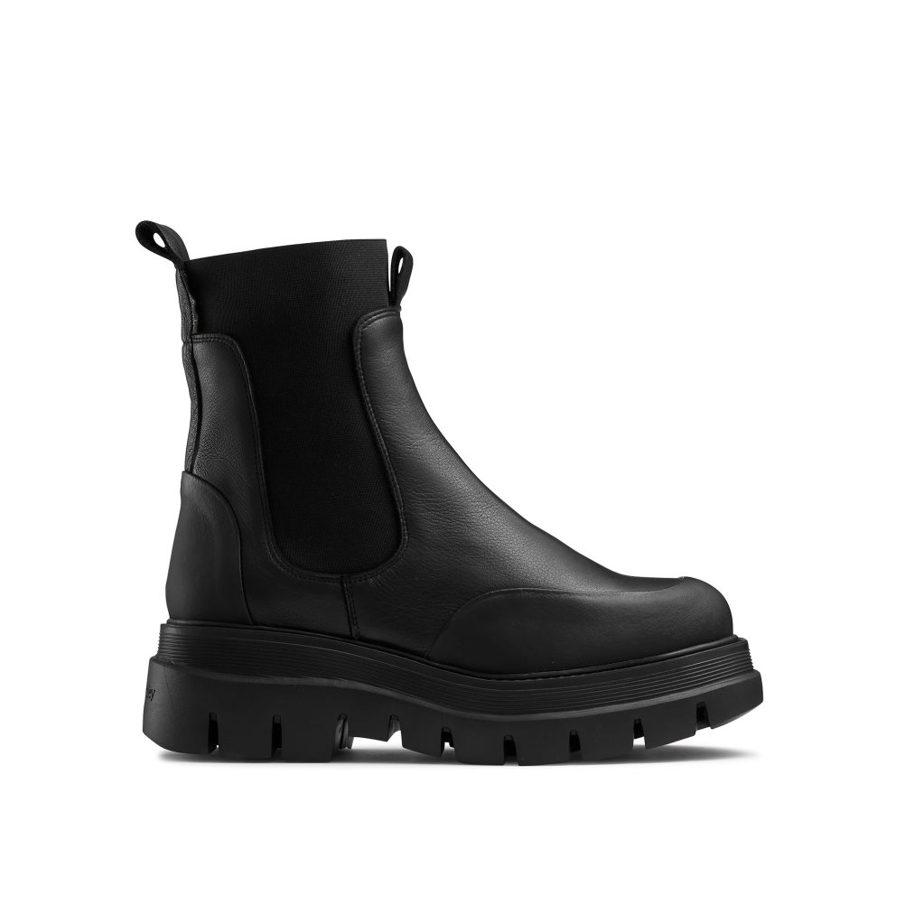 Black Russell And Bromley Conquer Women\'s Chelsea Boots | CA-2045X