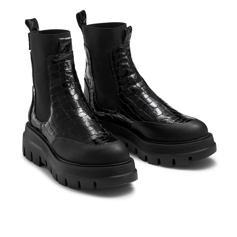 Black Russell And Bromley Conquer Women's Chelsea Boots | CA-2647G