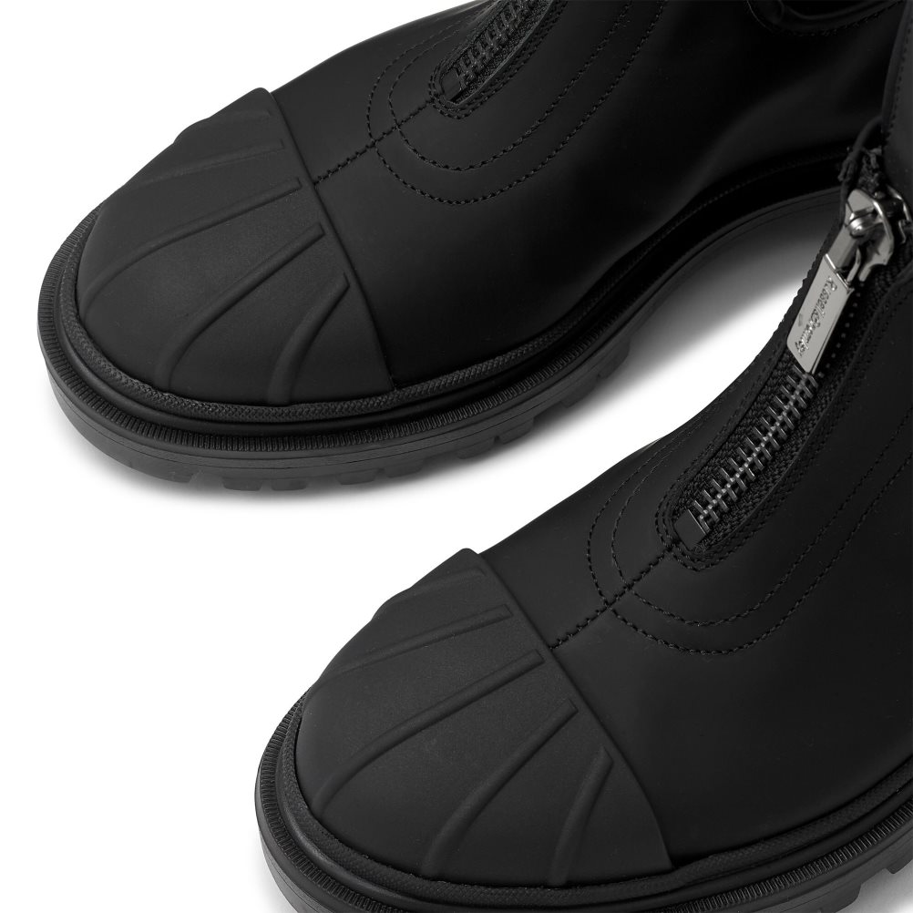 Black Russell And Bromley Rambler Dryleks Zip Front Stomper Women's Ankle Boots | CA-7469U