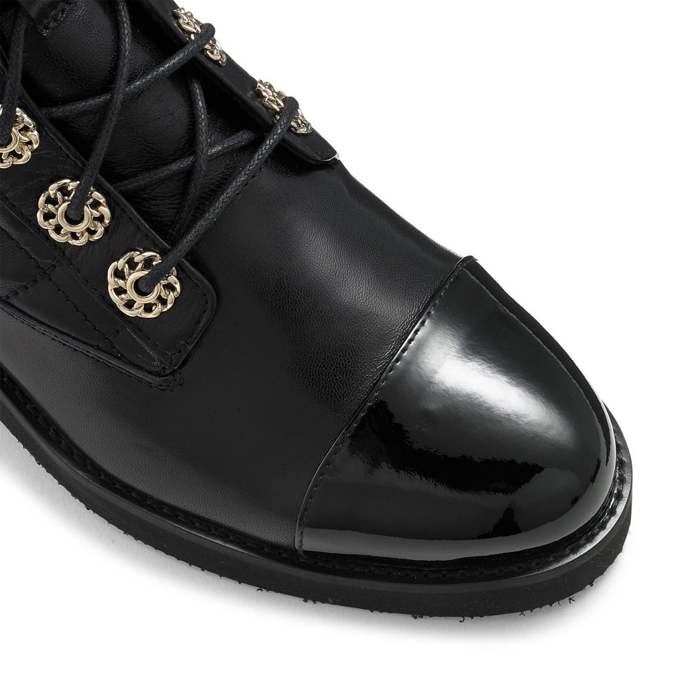 Black Russell And Bromley Ringaroses Quilted Lace-up Women's Ankle Boots | CA-9732R