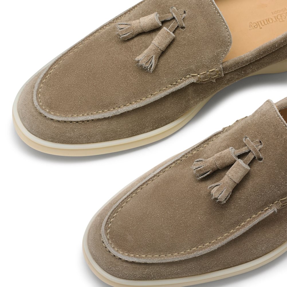 Brown Russell And Bromley Cambria Tassel Men's Loafers | CA-4806C