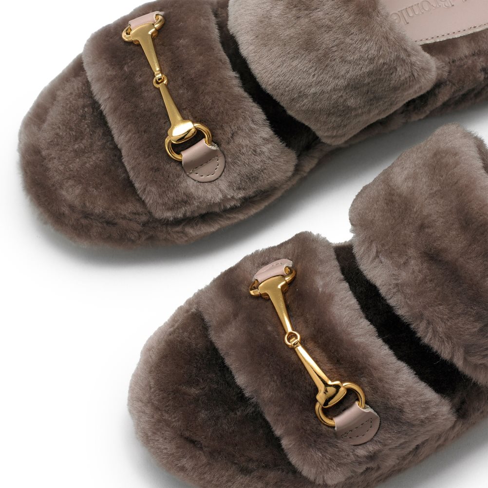 Brown Russell And Bromley Snuggle Open Women's Slippers | CA-3589T