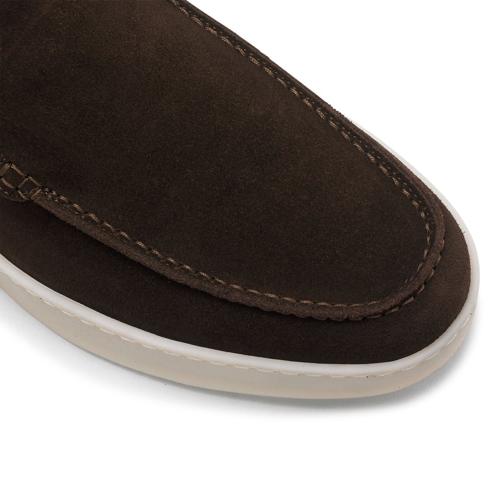 Chocolate Russell And Bromley Monterey Slip On Men's Chukka Boots | CA-2037Q