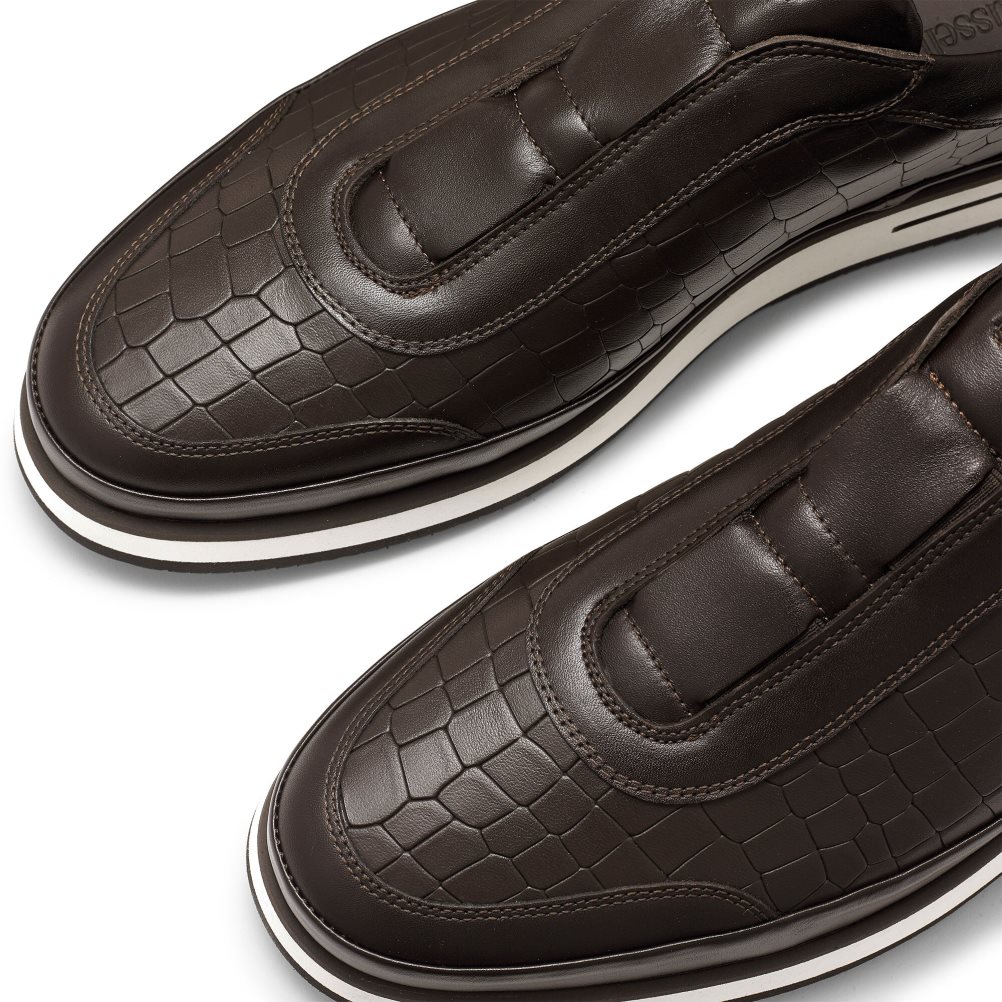 Chocolate Russell And Bromley San Giusto Oxford Laceless Men's Sneakers | CA-7385T