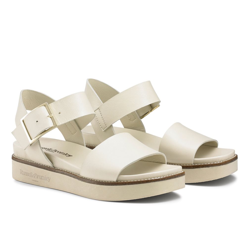 Cream Russell And Bromley Boston Sporty Women's Flat Sandals | CA-0915F