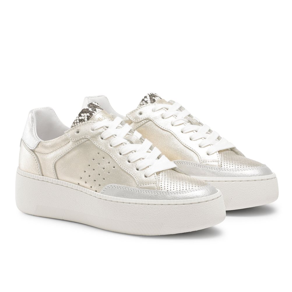 Gold Russell And Bromley Whisper Low Top Women's Sneakers | CA-4035Y
