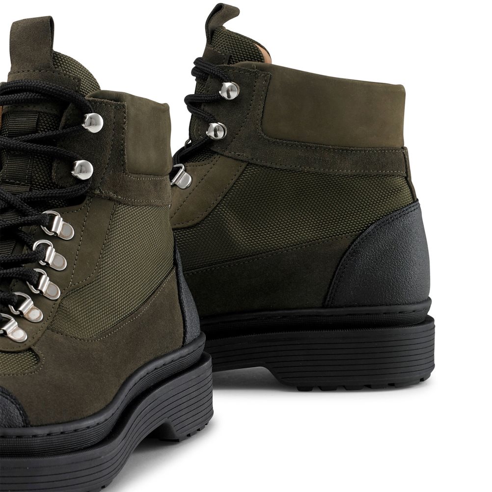 Olive Russell And Bromley Trail Hiker Lace Men's Ankle Boots | CA-6802U