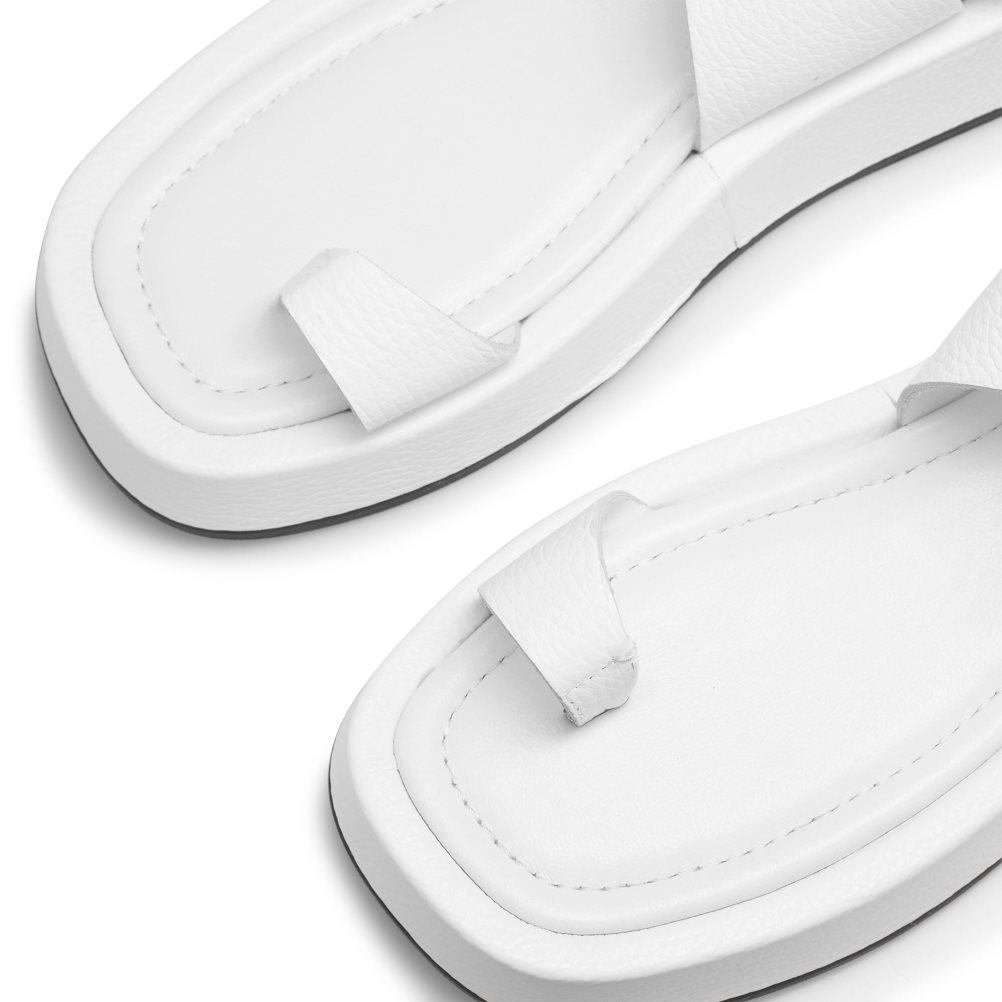 White Russell And Bromley Toetally Women's Flat Sandals | CA-8536O